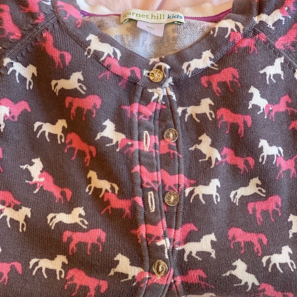 Garnet Hill Kids Horse print cardigan. Size L, 8-10. Grey w/pink & white horses